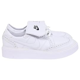Sneakers Nike Kwondo 1 in pelle bianca