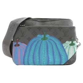 Borsa Messenger Trio Monogram Eclipse Reverse Louis Vuitton