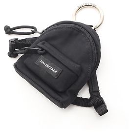 Mini zainetto Balenciaga Charm in nero