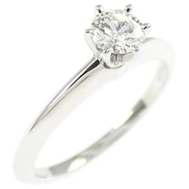 Anello a fascia solitario Tiffany Classic in diamante - Tiffany & Co