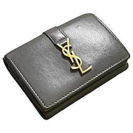 Saint Laurent Cassandra Trifold Geldbörse Grau