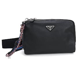 Borsa a tracolla Prada in pelle nera