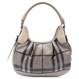 Burberry Brooklyn Hobo in tela rivestita con motivo check grigio fumo