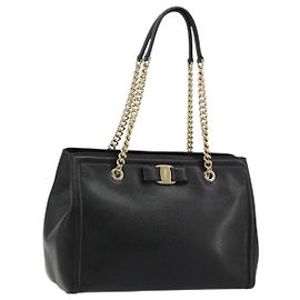 Borsa a tracolla Salvatore Ferragamo Vala Chain in pelle nera e oro Auth ka4612V