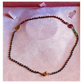 Autre Marque Collana multi-filo in perline e pietre preziose con chiusura dorata