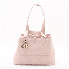 Dior Borsa Tote Toujours Medium in pelle di vitello Macrocannage Rosa