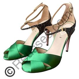 Escarpins verdes Fendi tamanho 37 como novo
