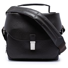 Louis Vuitton Marrom Monogram Glace Charly