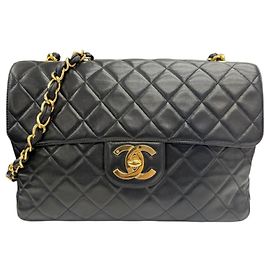 Borsa a tracolla Chanel Large Matelasse 30 in agnello nero