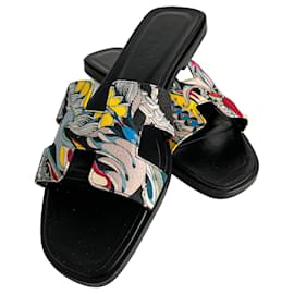 Hermès Sandali piatti Oasis 4 Canvas Nero
