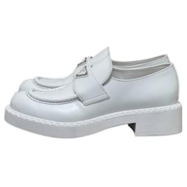 Oxford con platform in pelle bianca Prada - Taglia 38.5 donna, usato