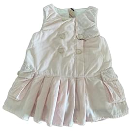 Burberry Mädchen Kleid aus rosa Cord