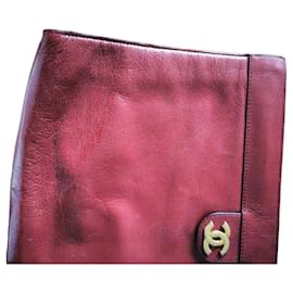 Chanel Clutch aus Bordeauxleder