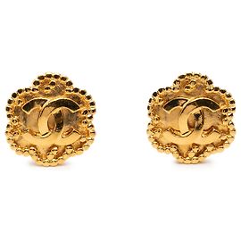 Orecchini a clip Chanel Gold CC placcati oro fiore
