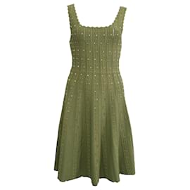 Sandro Avah Mini-Kleid aus geripptem Strick mit Wellenrand und Verzierungen, Polyamid Olive
