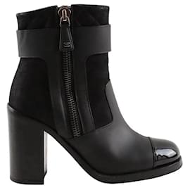 Chanel Stivali neri