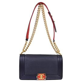 Borsa Chanel Boy Flap Cube Embossed Lambskin New Medium