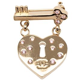 Spilla Chanel Gold CC Placcata Oro con Strass a Forma di Cuore, Lucchetto e Chiave