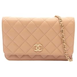 Borsa a tracolla Chanel Matelassé in pelle beige