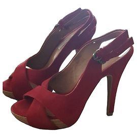 Tosca Blu Rote Plateausandalen aus Wildleder