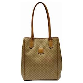 Céline Borsa a Spalla Celine Macadam