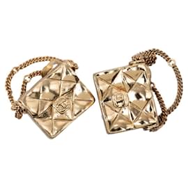 Orecchini a clip Chanel Coco Mark Matelassé Handbag