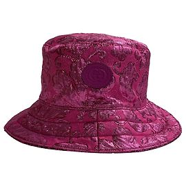 Gucci Lamé GG Monogram Reversibler Bucket aus rosa Polyamid