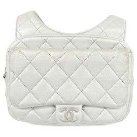 Chanel Rucksack AS4621 Silber