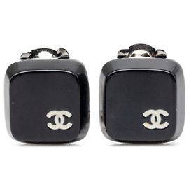 Orecchini a clip con motivo capuchon Chanel Coco Mark