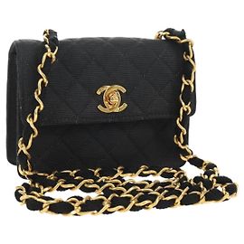 CHANEL Matelasse Chain Shoulder Pouch Tela Nera Oro CC Auth 184384V
