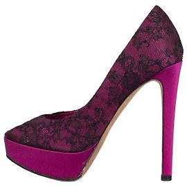 Scarpins Christian Dior de renda com bico aberto – Tamanho 37.5 usado
