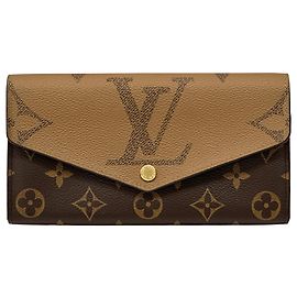 Louis Vuitton Monogram Giant Reverse Portemonnaie