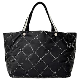 Chanel Tote Bag aus schwarzem Nylon