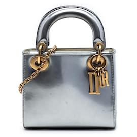 Lady Dior Mini in vernice metallizzata argento Dior