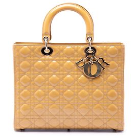 Lady Dior in vernice cannage giallo, taglia Large