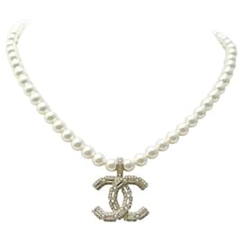 NEUES CHANEL LOGO CC 2024 PERLEN VERGOLDETES METALL 35/45 PEARLS NECKLACE - Chanel