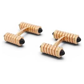 NOVOS ABOTOADURA CARTIER DECORADOS COM MOLAS DE OURO 18K E ONIX - Cartier