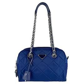 Borsa a tracolla in nylon blu scuro Prada