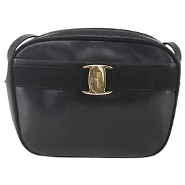 Borsa a tracolla camera Vara Bow Salvatore Ferragamo in vernice