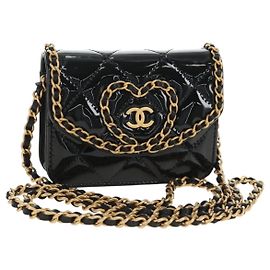 CHANEL Matelasse Chain Shoulder Bag Patent leather Black Gold CC Auth 184590SAM