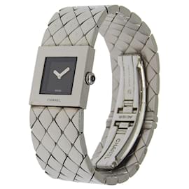 Chanel Matelasse Quarz-Uhr aus Edelstahl 19