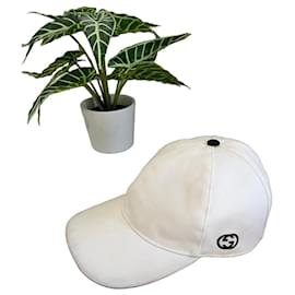 Cappellino Gucci in cotone bianco con logo GG