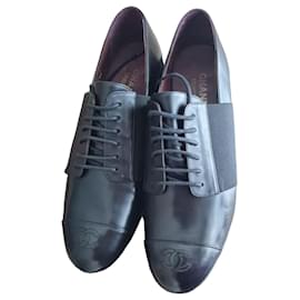 Chanel Uniform Scarpe Basse in Pelle Nera