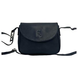 Fendi Vintage FF Logo Schultertasche aus Epi-Leder