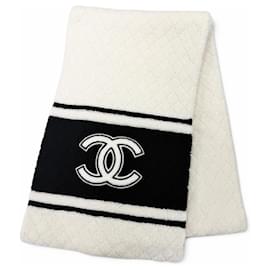 Sciarpa in cashmere Chanel 19B in bianco e nero