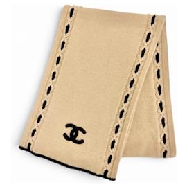 Chal de cachemira Chanel beige y negro