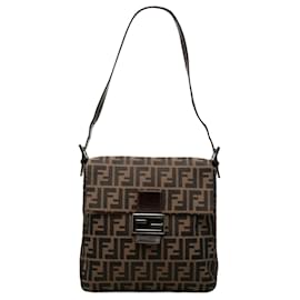 Fendi Schultertasche aus braunem Zucca Canvas