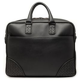 Valigetta in pelle nera con finiture Intrecciato Bottega Veneta