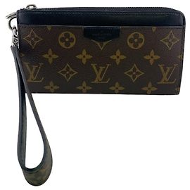 Louis Vuitton Long Wallet aus Monogram Canvas und Leder