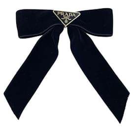 Barrette Triangle Prada 1IF154 in velluto nero
